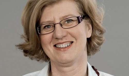 MEET THE DESIGNERS | YVONNE BEALE