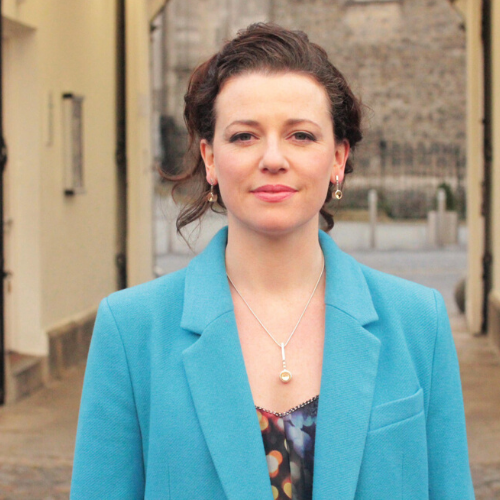 MEET THE DESIGNERS | YVONNE ROSS